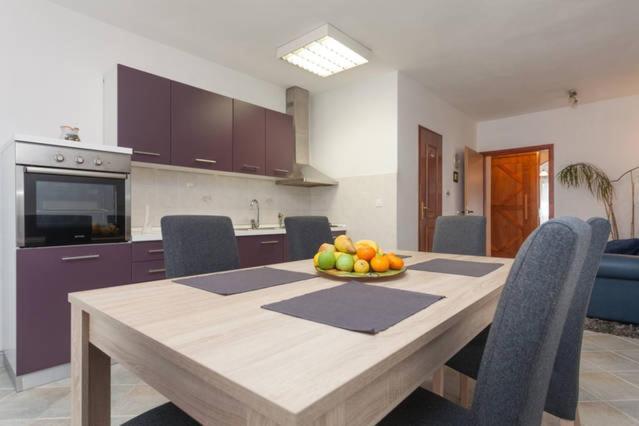 Apartment Helena Пула Экстерьер фото